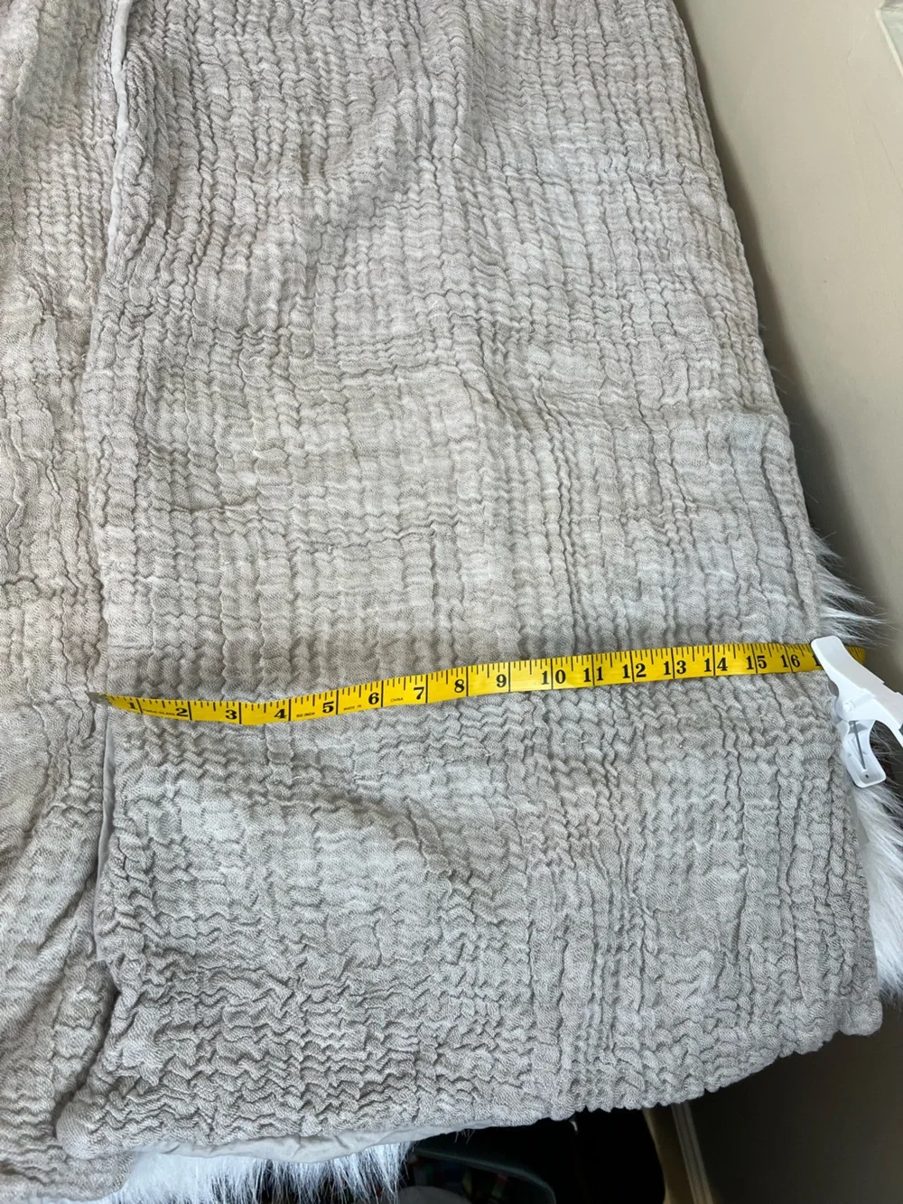 Pottery Barn Cloud Cotton Linen Cafe Au Lait King Shams Textured Grey